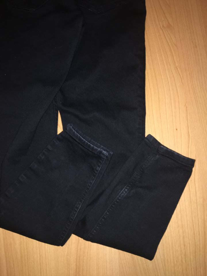 Jeans Stretch  Damen Schwarz 5 Pocket Skinny GR.42 H&M* in Leipzig