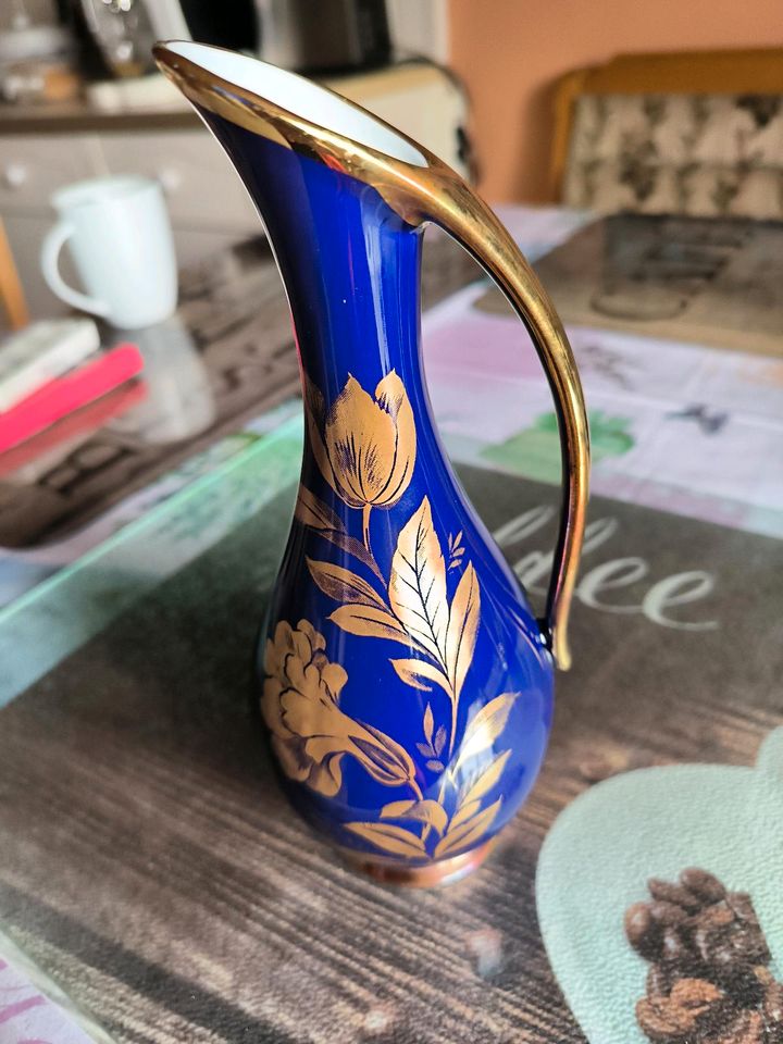 Schöne kleine Porzellan -Vase , Echt Kobalt,zu verkaufen. in Berlin