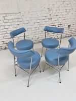 4 im Set inkl. Lieferung: Vintage 70er Küchenstühle Esszimmerstühle Chrom hellblau Kunstleder restauriert Space Age Ära Walter Knoll Designerstühle Berlin - Mitte Vorschau