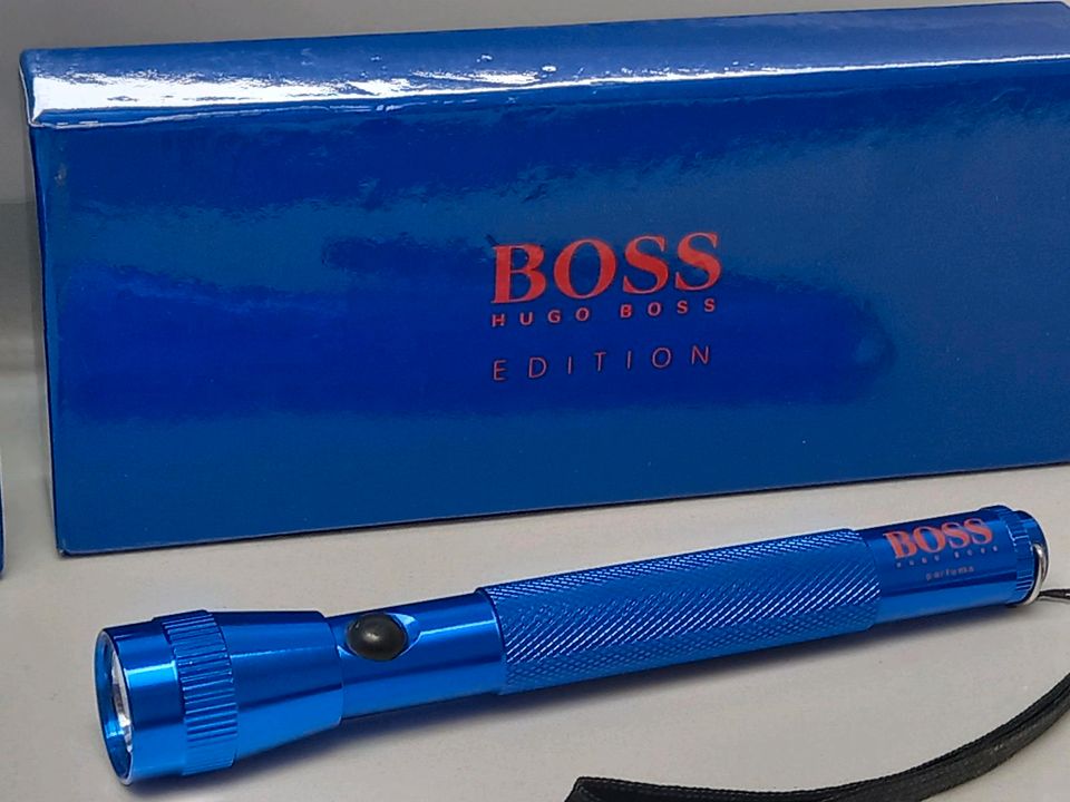 HUGO BOSS TASCHENLAMPE,NEU,MIT OVP in Rehlingen-Siersburg