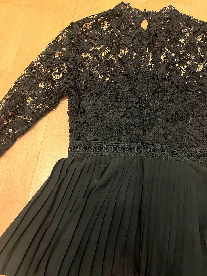 Zara Kleid schwarz XS 34 Sommerkleid Spitze Abendkleid in München