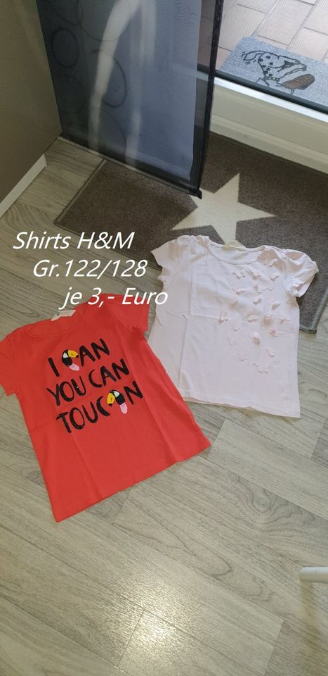 Shorts,Kleider,Shirts,Hose...Gr.122/128 H&m,C&A... in Düren