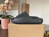 Adidas Yeezy Slide Onyx US10, EU 44 1/2 Bayern - Erlangen Vorschau