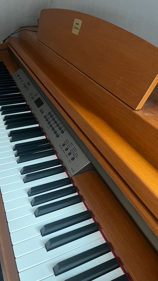 Yamaha Piano in sehr gutem Zustand in Wittorf