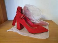 Rote Pumps mit hohem Blockabsatz, Gr. 39 KAYLA NEU! Bielefeld - Stieghorst Vorschau