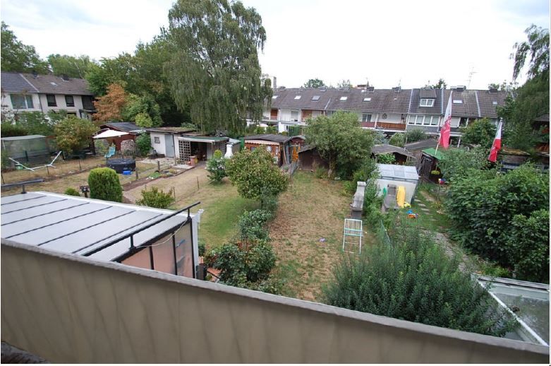 ACHTUNG! Reihenmittelhaus in ruhiger Lage von Köln Urbach (Porz) in Köln