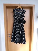 Kleid Vintage. 50er Jahre. Schwarz mit weißen Punkten.  Gr. 36 Nordrhein-Westfalen - Olpe Vorschau