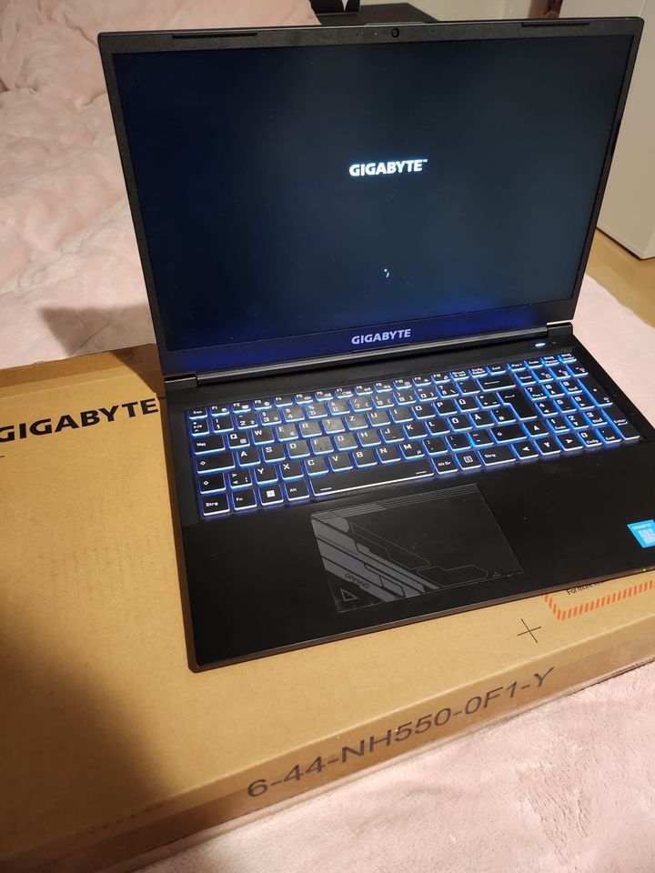 Gigabyte G5 GE-51DE213SD Gaming-Notebook (39,62 cm/15,6 Zoll) in München