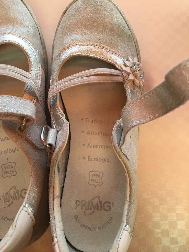 Primigi Ballerinas Lederschuhe Kommunionsschuhe in Oberstaufen