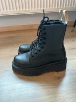 Dr.Martens JADON II MONO VEGAN PLATEAUSTIEFEL 37 Stiefel schwarz Niedersachsen - Calberlah Vorschau