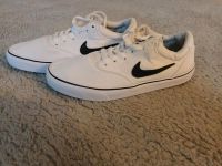 Nike Schuhe Gr. 7,5 / 40,5 Sommer Sneaker Nordrhein-Westfalen - Arnsberg Vorschau