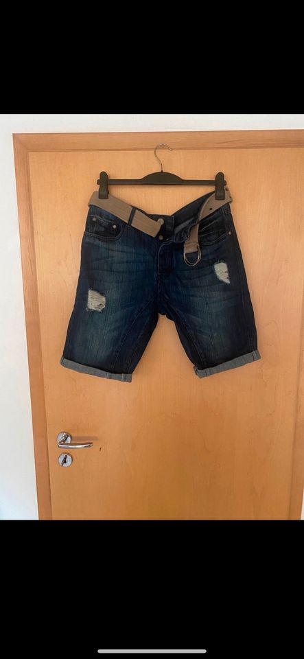 verschiedene herren shorts Badehosen zu verkaufen Größe S, M, L in Ingolstadt