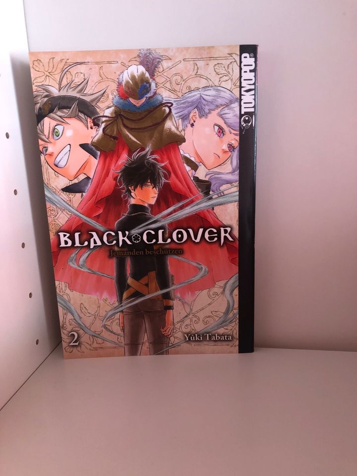 Black clover 1-4+6 in Essen