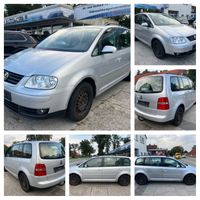 Volkswagen TOURAN 1.9TDI TRENDLINE*DPF*KLIMAUT*GRA*AHK*6GAN Niedersachsen - Friedeburg Vorschau