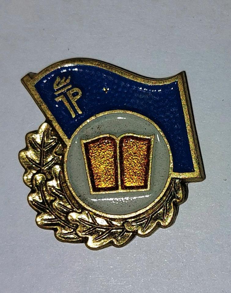 DDR Thälmann Pionierabzeichen für Gutes Wissen (Gold) in Schneeberg