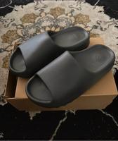 Yeezy Slide Schlappen neu grau Größe 44,5 Bonn - Beuel Vorschau