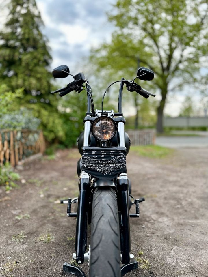 Harley Davidson Dyna Street Bob (FXDB) in Gröditz