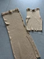Zara Set Rock Xs Top M. Gold neuwertig Nordrhein-Westfalen - Burbach Vorschau