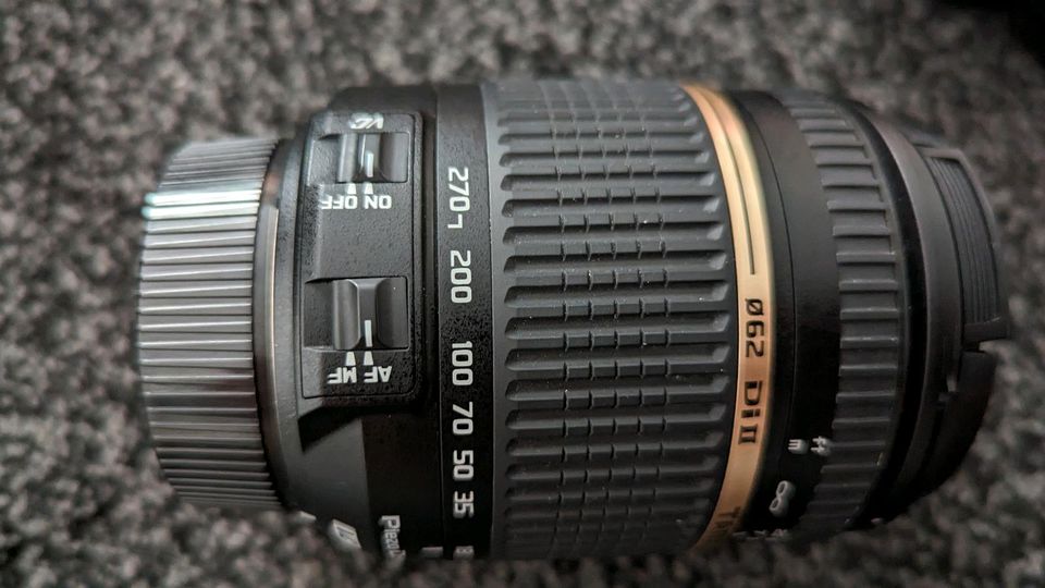 Nikon Spiegelreflexkamera D3200 plus Tamron B008N Objektiv OVP in Bayreuth