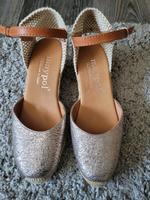 Sommerschuhe Keilabsatz " Maypol" neu Bayern - Adelsdorf Vorschau