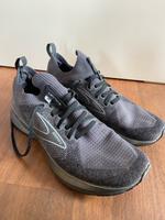Brooks Levitate 5 Stealthfit Herren Laufschuhe - Größe 43 München - Bogenhausen Vorschau