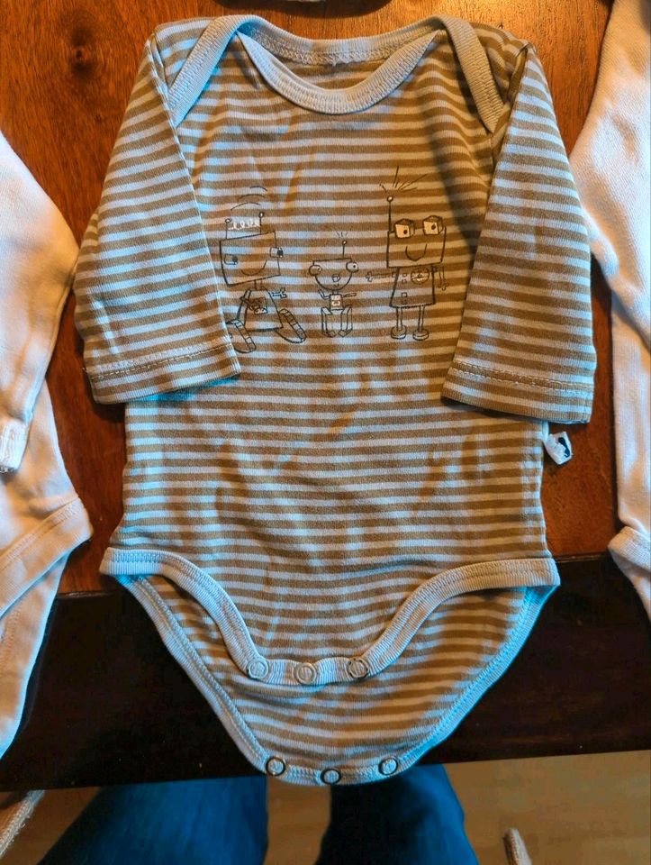 Bodys Body langarm 56 junge unisex H&M, kik, babyclub in Minden