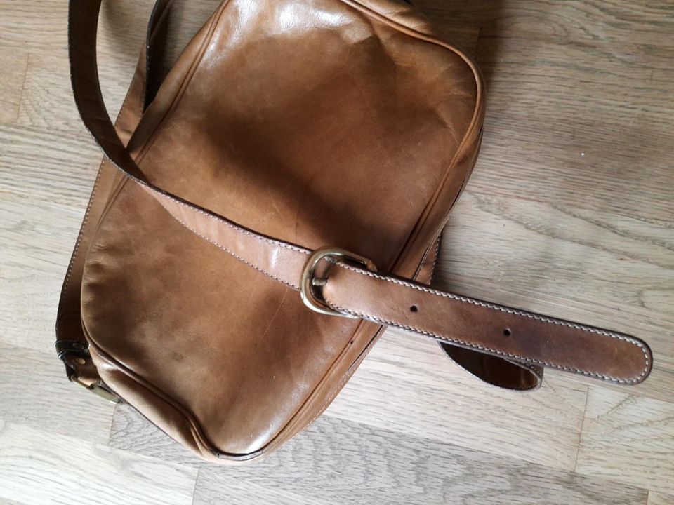 Aigner Tasche echtes Leder Braun Cognac Vintage in Zeltingen-Rachtig