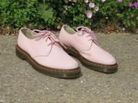 sehr schöne Dr. Martens Halbschuhe aus Leder, Typ 1461, Größe 39 Kr. Dachau - Petershausen Vorschau