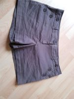 Glassons Kurze Hose Shorts Gr. 16 ca. 44 fast neu braun Schleswig-Holstein - Neuberend Vorschau