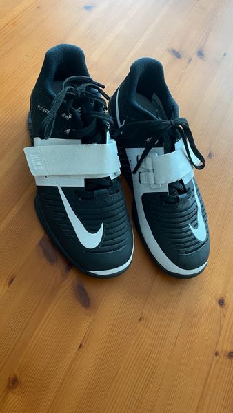 Nike Romaleos 3 Damen Lifter Gewichtheberschuhe in Östliche Vorstadt -  Peterswerder | eBay Kleinanzeigen ist jetzt Kleinanzeigen