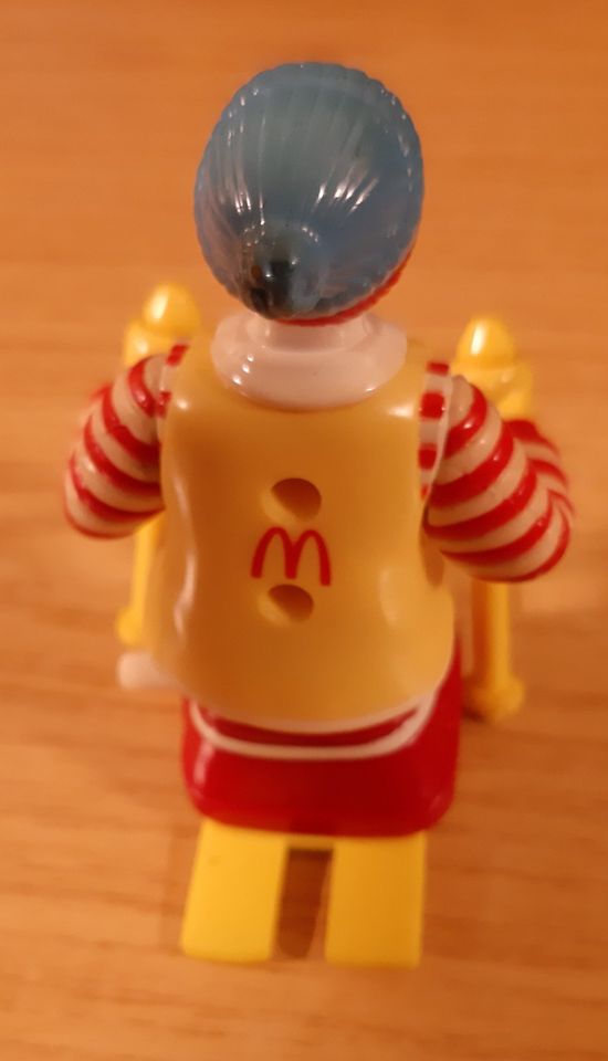 Mc Donald´s Ronald McDonald Figur 1994 Ski fahren Vintage Aufzieh in Tangstedt