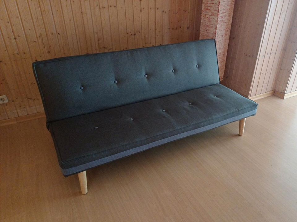 Sofa Couch Stoff Holz Schlafsofa Klappbar Zweisitzer Gäste Wohnen in Idar-Oberstein