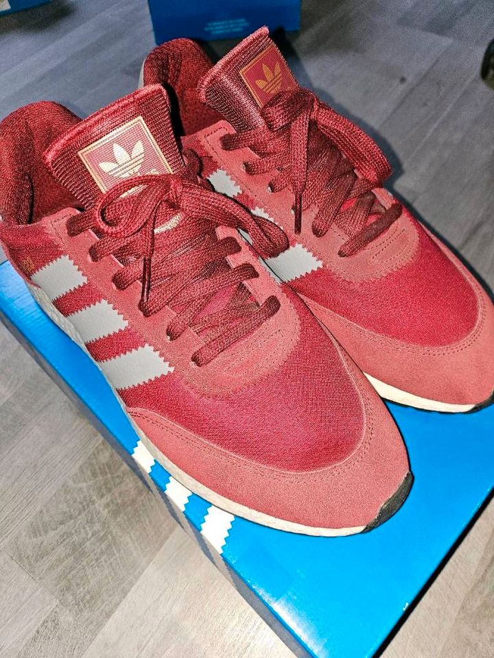 Adidas i-5923 INIKI neuwertig RAR Größe 44 in Niederndodeleben