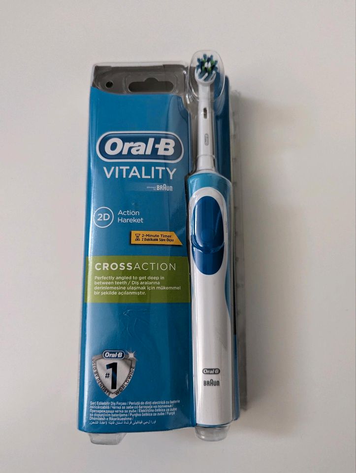 Oral-B Vitality Cross Action elektrische Zahnbürste, neu in Fürth