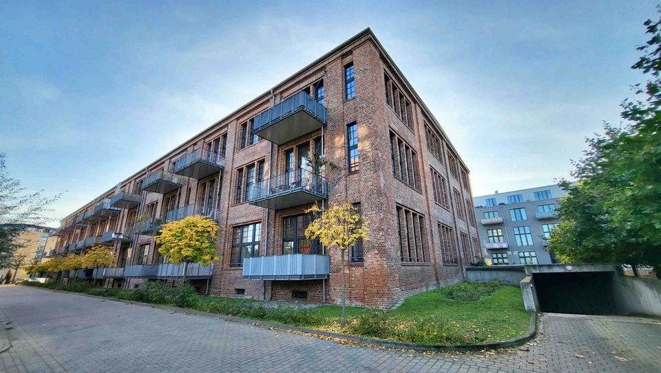 Loft mit großem Balkon und Wasserblick in Berlin