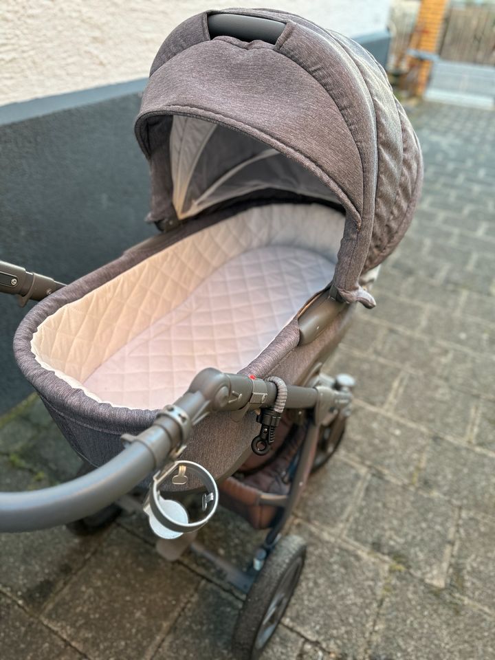 Kinderwagen 2in1 in Hainburg