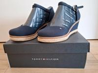 Tommy Hilfiger FW0FW04787 Cl. Toe MID WEDGE - Blau Gr. 38 wie NEU Berlin - Lichtenberg Vorschau