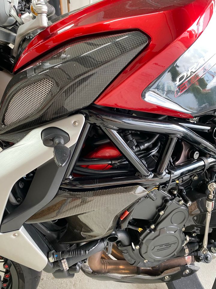 MV Agusta Dragster 800 RR in Oberhaching