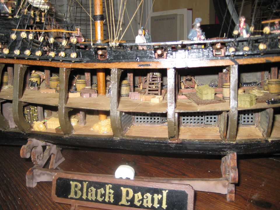 Black Pearl - Luxus Modell Segelschiff - viele Details in Berlin
