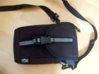 praktische Fototasche mit vielen Extras und Umhängegurt ~ schwarz Hessen - Usingen Vorschau
