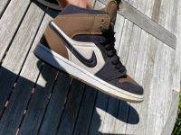 Sneaker Nike Jordan 1 Mid Oliv braun Gr. 37,5 Niedersachsen - Wedemark Vorschau