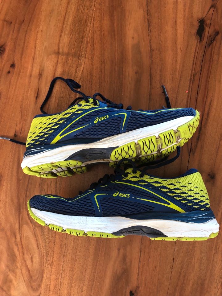 Asics Laufschuhe Sportschuhe Gr.36 in Rengsdorf