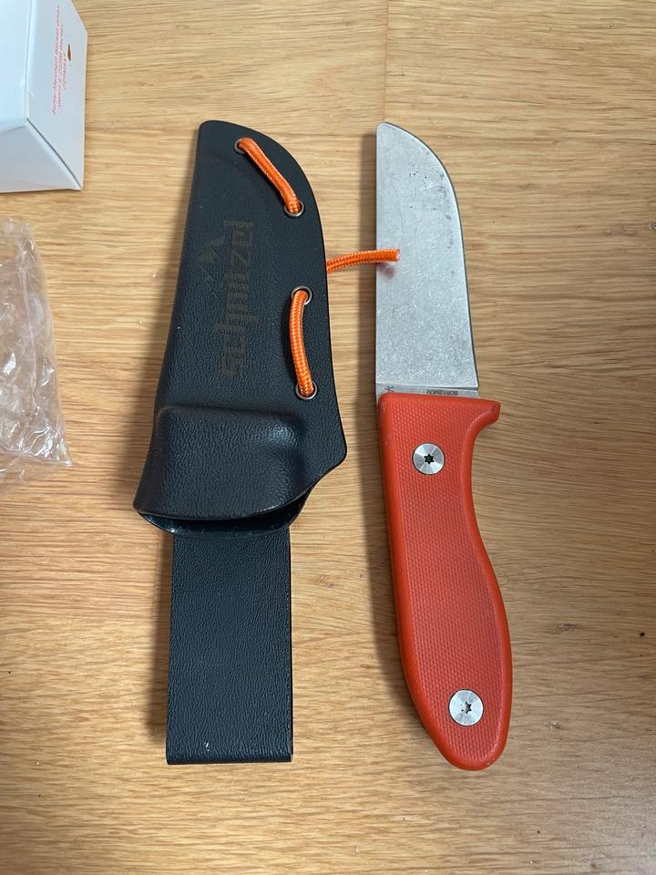 Felix Immler Werken mit dem Taschenmesser Schnitzel Victorinox in München