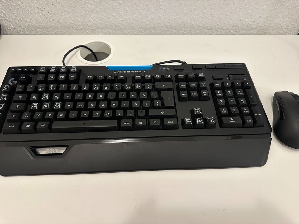 Logitech G910 Gaming Tastatur+ Logitech G703 Light Speed Maus in Berlin
