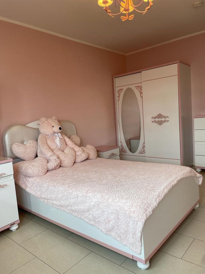 Mädchen Schlafzimmer Komplett in Berlin