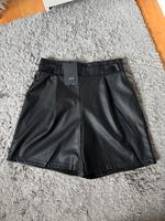 NEU Only Lederhose Shorts kurze Hose schwarz S Niedersachsen - Osnabrück Vorschau
