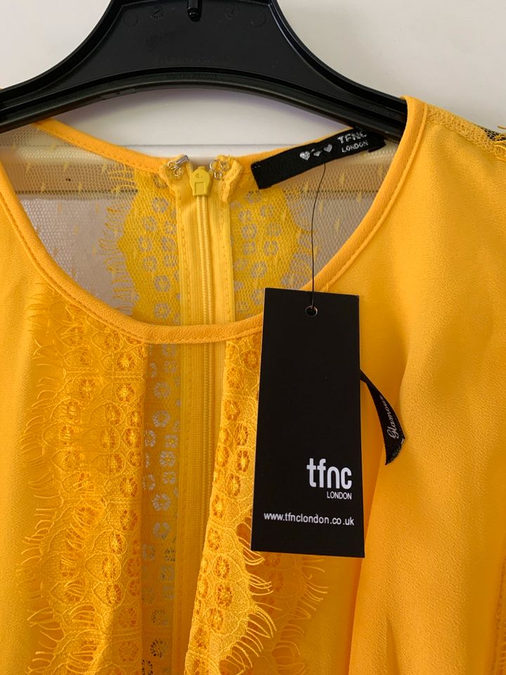 Kleid, Sommerkleid, gelb, TFNC, Size 14, Neu mit Etikett in Stuttgart
