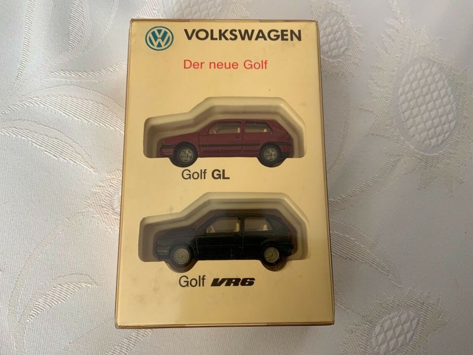 Modellautos VW Golf GL und VR6,  1:86 in Rutesheim  