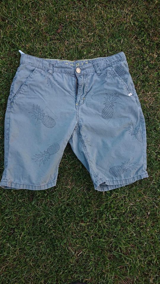 Shorts * ESPRIT * Jungen * Gr. 170 in Michelbach an der Bilz