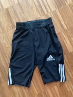Shorts kurze Hose Adidas XS 34 schwarz Mülheim - Köln Holweide Vorschau